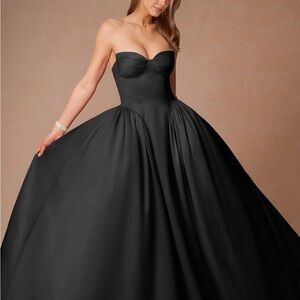 Azazie RELANA BLACK SLEEVELESS BANDEAU BALLGOWN